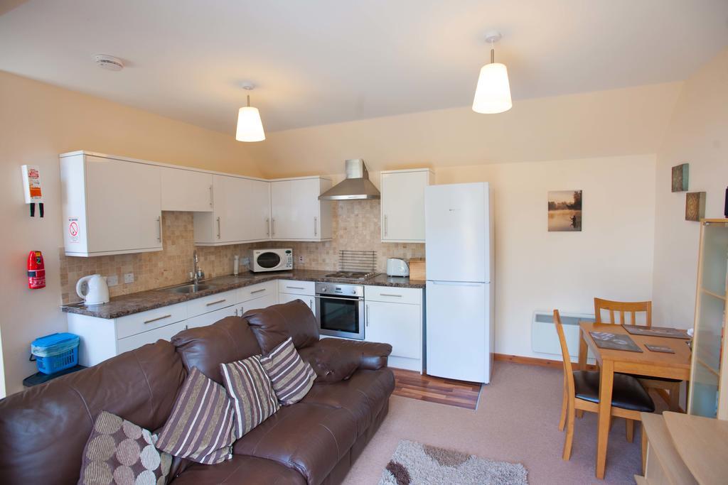 Glenernan Self Catering Cottages 巴拉特 外观 照片